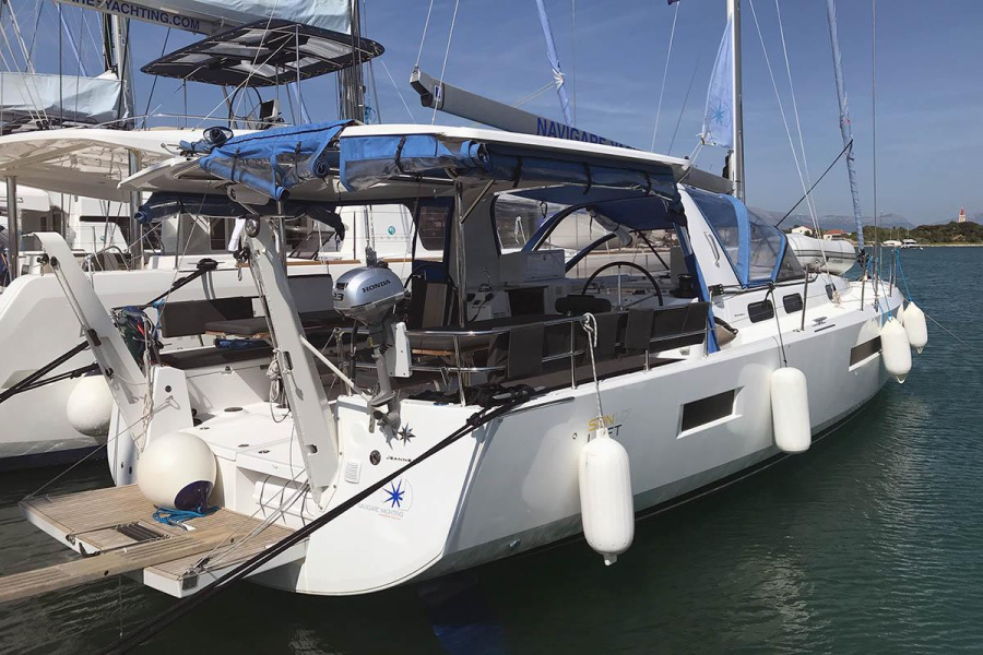 Photo #1 - Sun Loft 47 - 6 + 1 cab. (Asti) in Yachtclub Seget (Marina Baotić) - 29197