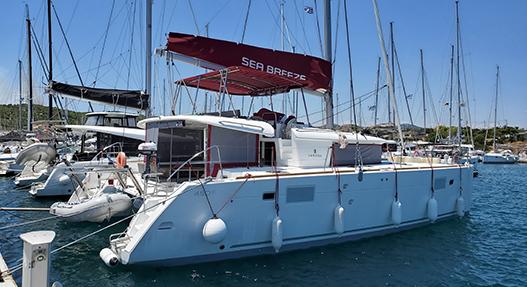 Photo #1 - Lagoon 450 F - 4 + 2 cab. (Sea Breeze) en Marina - 29532