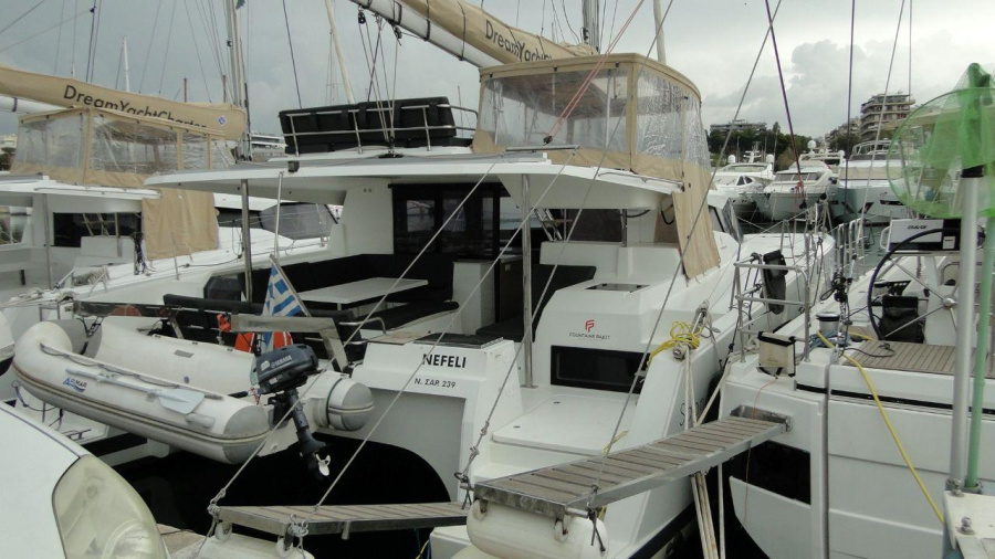 Photo #1 - Fountaine Pajot Saona 47 Quintet - 5 + 1 cab. (NEFELI) en Athens, Alimos marina - 29541