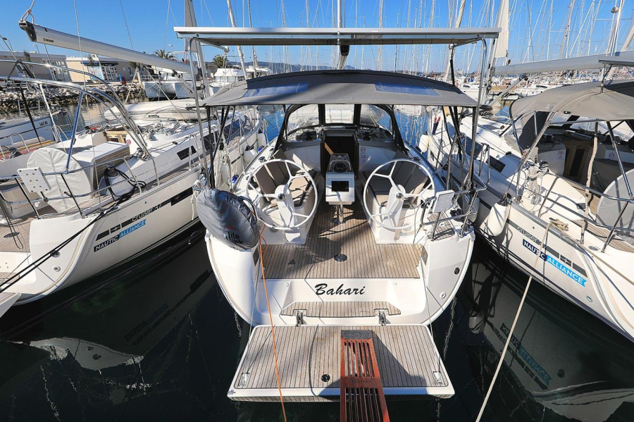 Photo #1 - Bavaria Cruiser 37 - 3 cab. (Bahari) in ACI Marina - 29651