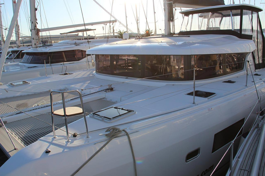Photo #1 - Lagoon 42 - 4 + 2 cab. (Smaragd) in ACI Marina Jezera - 29655