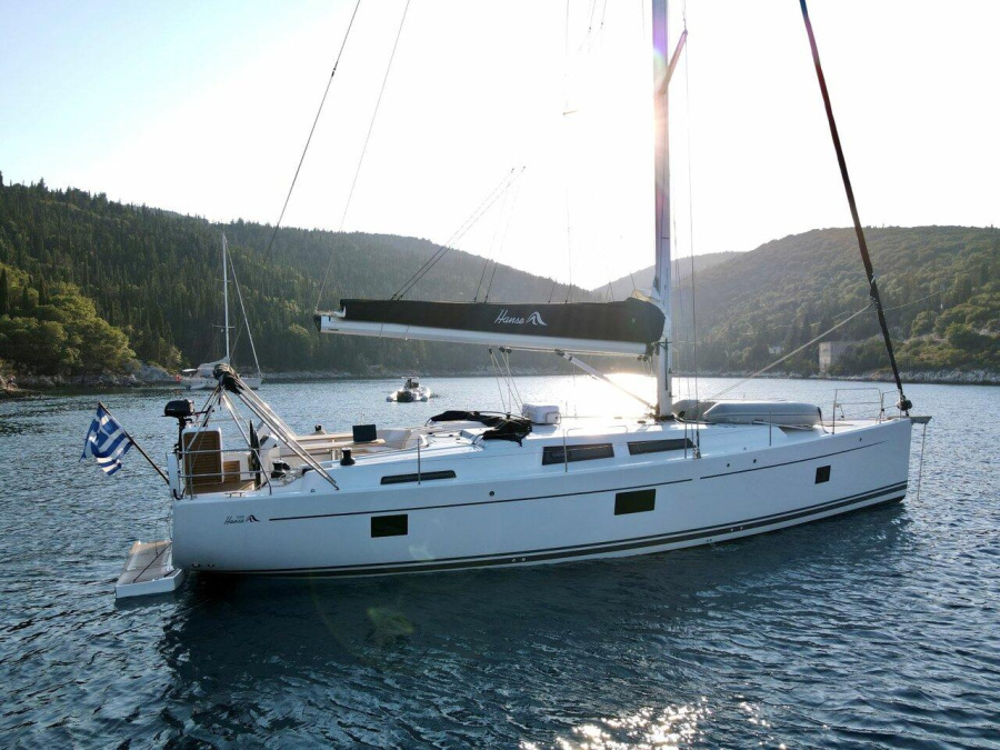 Photo #1 - Hanse 508 - 5 + 1 cab. (Artemis) in Lefkas, D-Marin - 29663