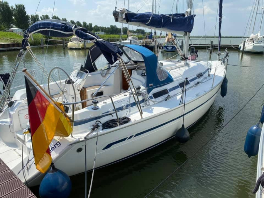 Photo #1 - Bavaria 36 (Magic Mouse) in Ijsselmeer/ Haven - 29714