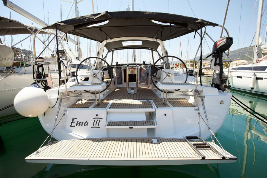 Photo #1 - Oceanis 41.1 (Ema III) in Marina - 29821