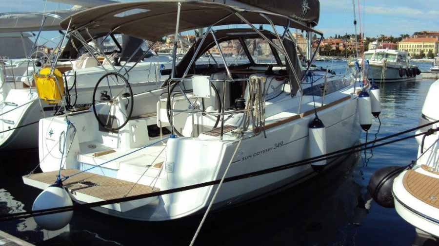 Photo #1 - Sun Odyssey 349 (Gemma) in Marina Tehnomont Veruda - 29933
