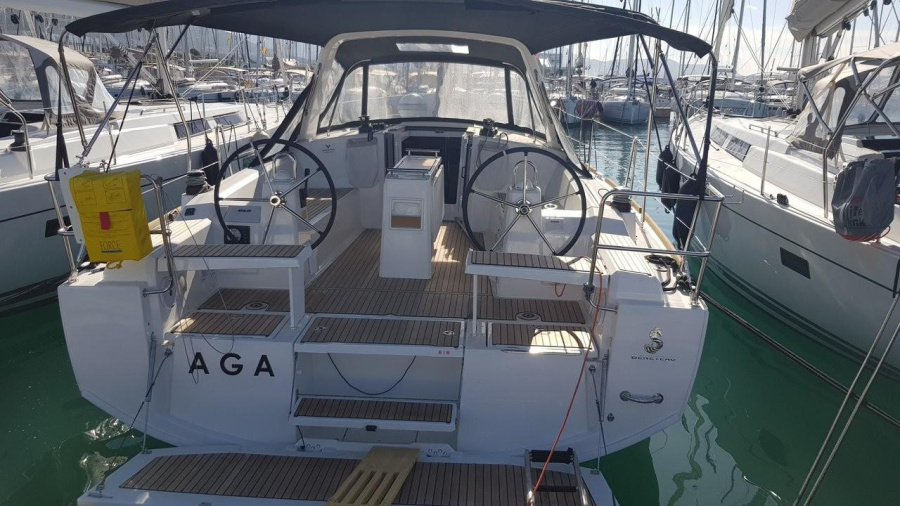Photo #1 - Oceanis 38.1 (Aga) in Marina Kornati - 30018