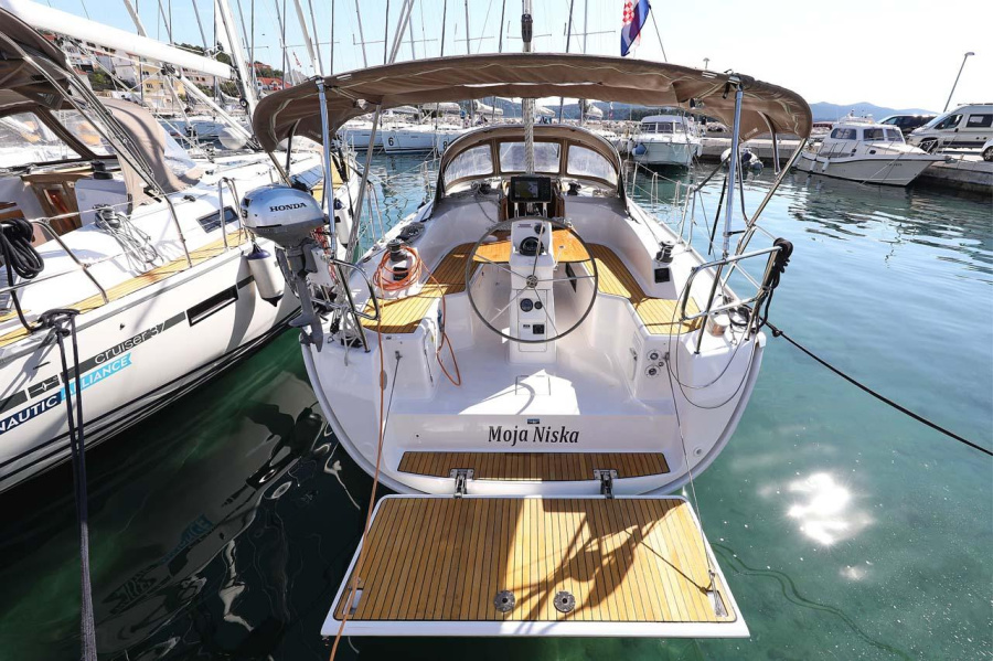 Photo #1 - Bavaria Cruiser 33 (Moja Niska) in Marina Hramina - 30178