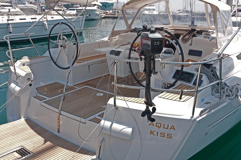 Aqua Kiss - 2
