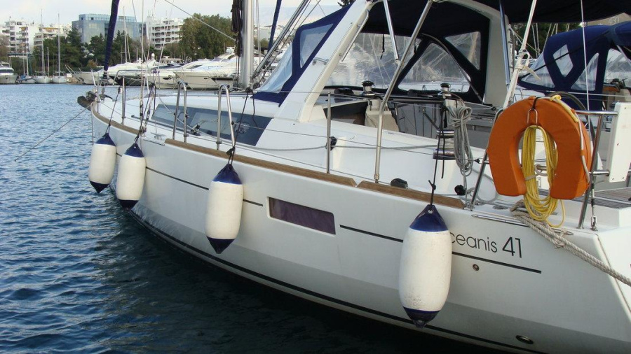 Photo #1 - Oceanis 41 (Ecstasea) in s, Alimos marina - 30452