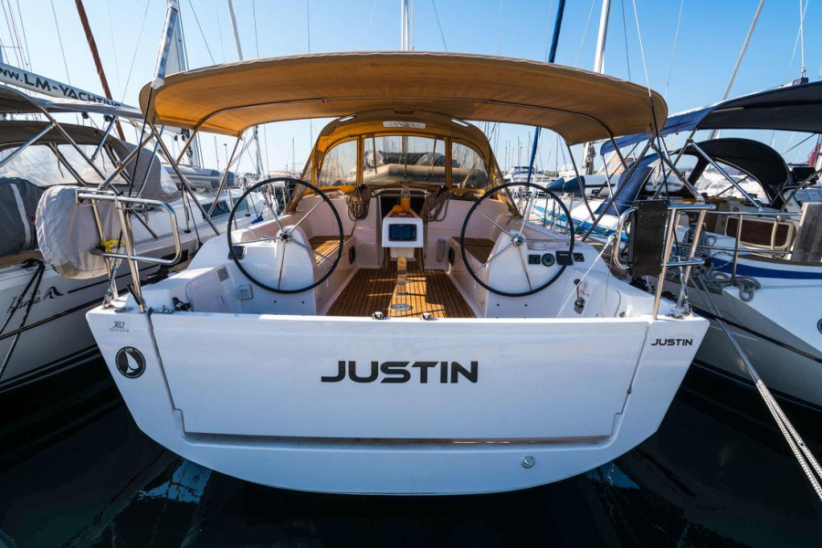 JustIn - 1
