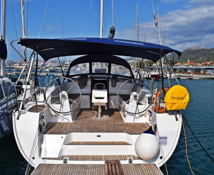 Photo #1 - Bavaria Cruiser 46 - 4 cab. (Maslinova) in Marina - 30630