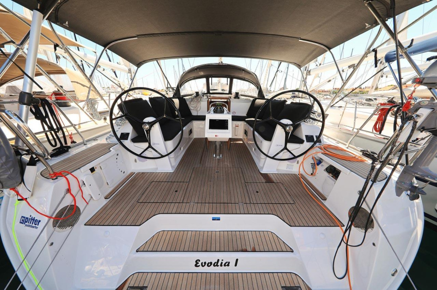 Photo #1 - Bavaria Cruiser 46 - 4 cab. (Evodia 1) in Marina Kornati - 31444