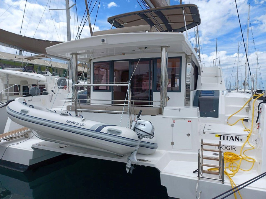 Photo #1 - Bali 4.8 - 6 + 2 cab. (Titan) in Marina (ex.SCT) - 31653