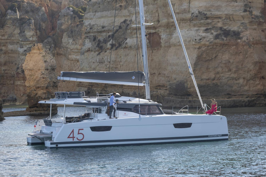 Photo #1 - Fountaine Pajot Elba 45 - 4 + 2 cab. (Lazuli) in Athens, Alimos marina - 31758
