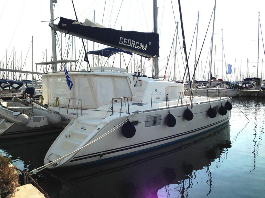 Photo #1 - Lagoon 440 - 6 cab. (Georgina) in Marine - 31837