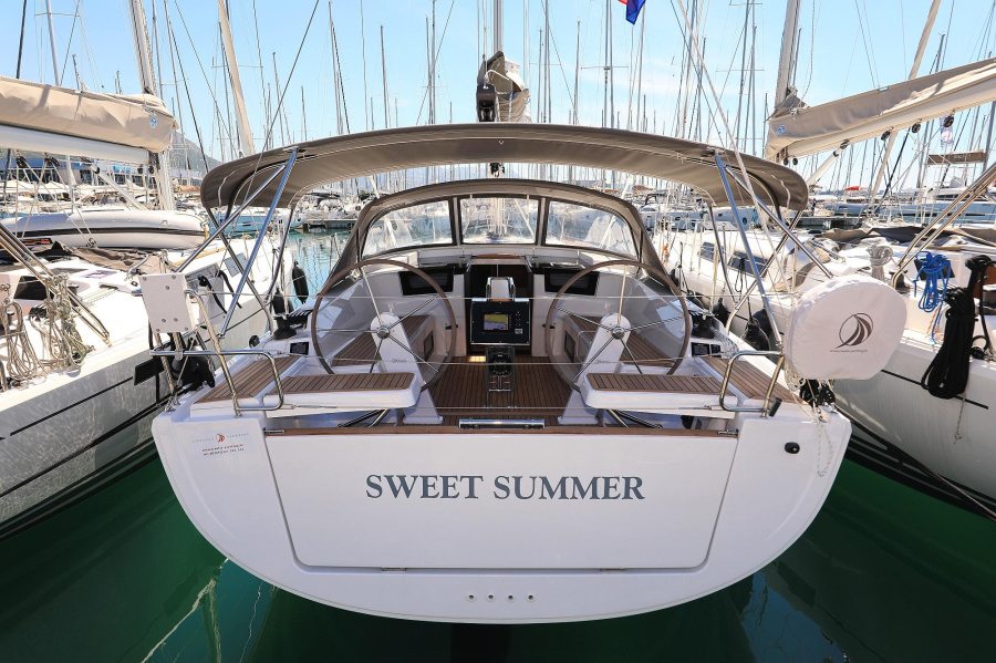 Photo #1 - Hanse 388 (Sweet Summer) en Marina - 31882