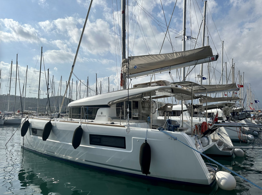 Photo #1 - Lagoon 40 - 4 + 2 cab (Sail Castor) in Ece Saray Marina Resort - 31928