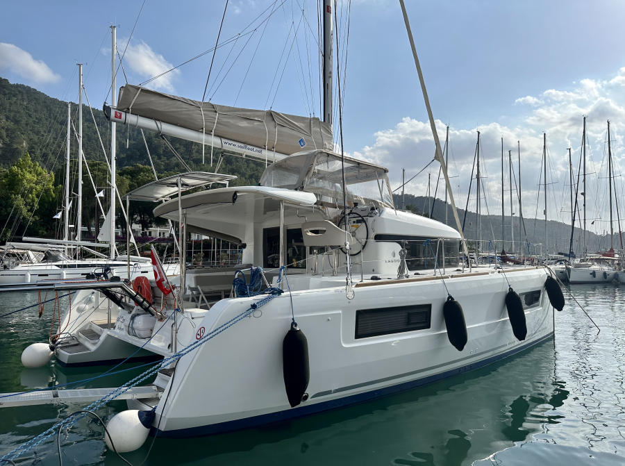 Sail Castor - 2