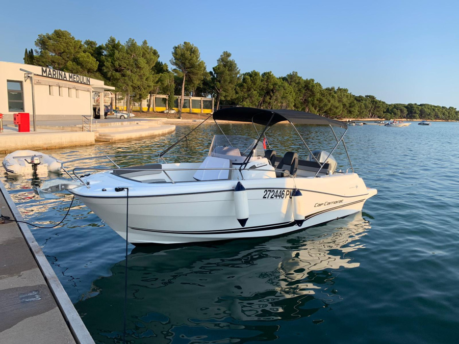 Photo #1 - Cap Camarat 6.5 CC (Jeanneau Cap Camarat 6.5 CC) en Marina - 32142