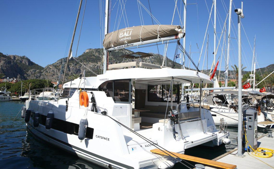 Photo #1 - Bali Catspace (Moonrise) en Göcek - 32173