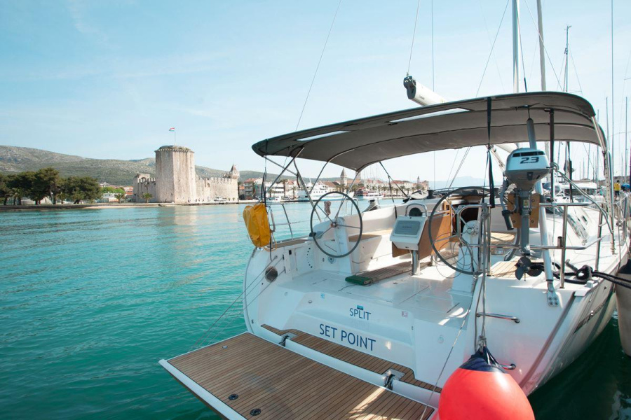 Photo #1 - Bavaria Cruiser 46 - 4 cab. (Set Point) in ACI Marina - 32185