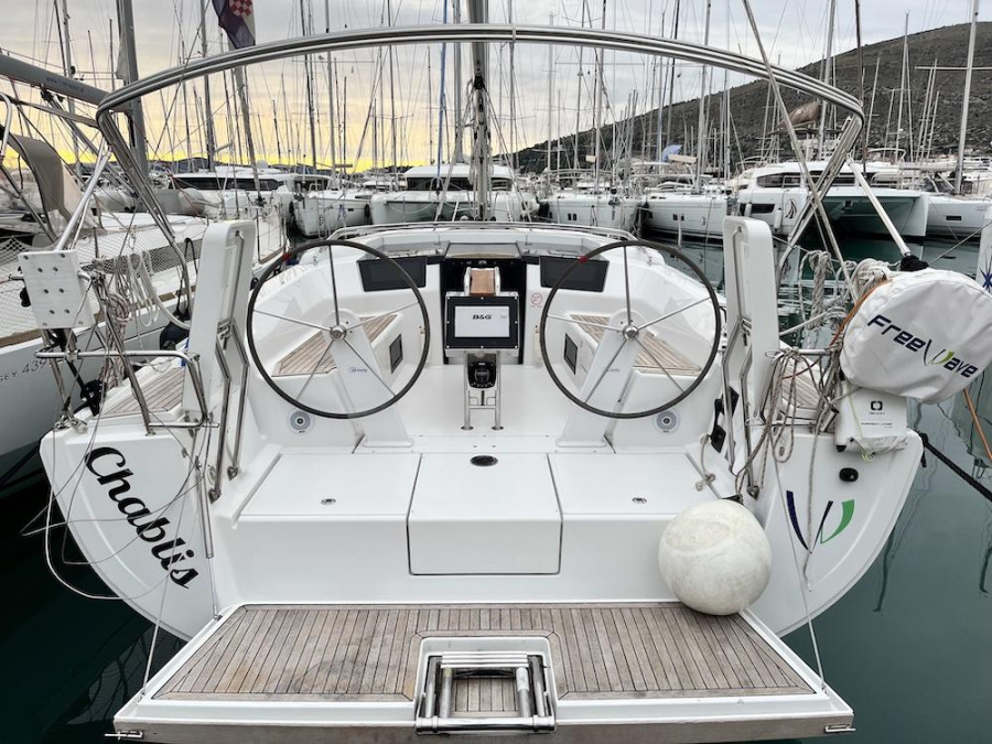 Photo #1 - Hanse 388 (Chablis) in Yachtclub Seget (Marina Baotić) - 32267