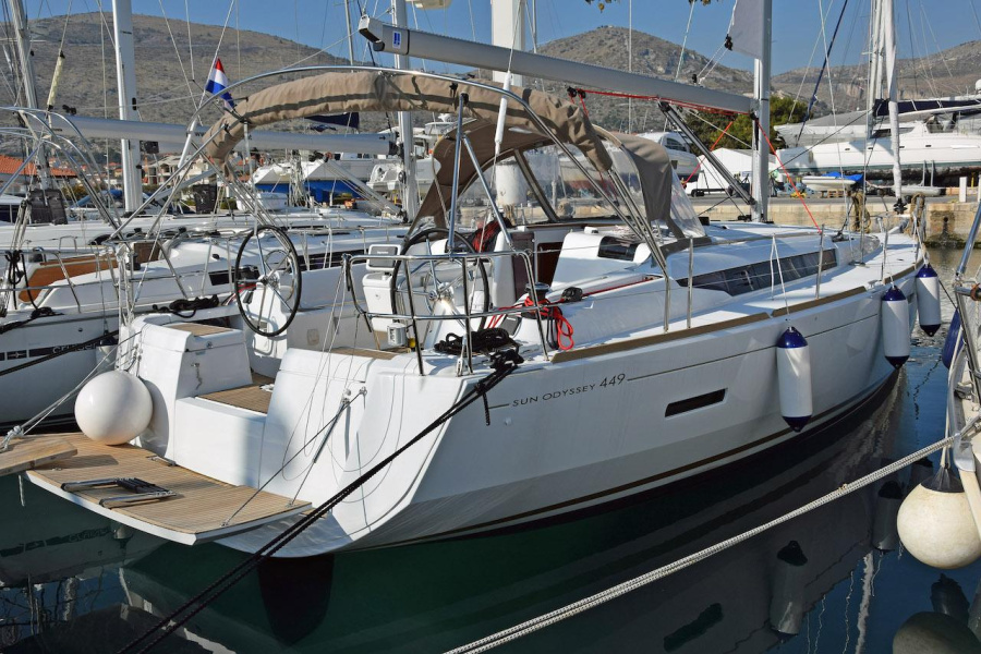 Photo #1 - Sun Odyssey 449 (Beaujolais) in Yachtclub Seget (Marina Baotić) - 32451