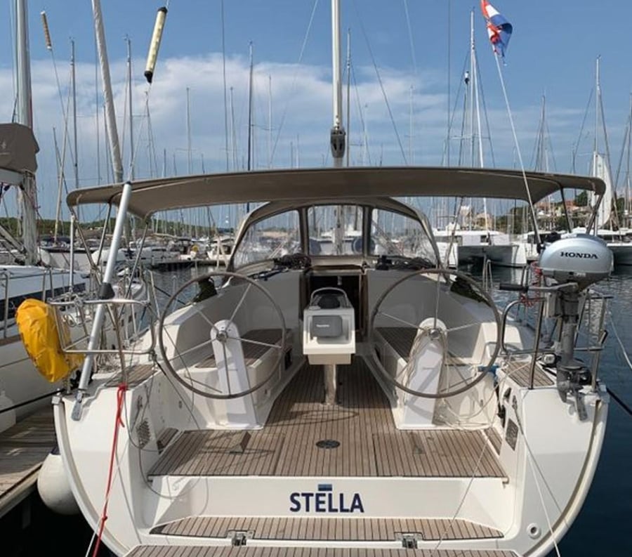 Photo #1 - Bavaria Cruiser 41 - 3 cab. (Stella) in Marina Mandalina - 32463
