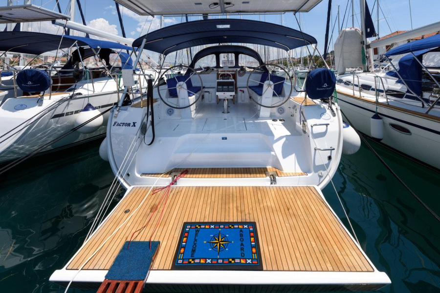 Photo #1 - Bavaria Cruiser 46 - 4 cab. (Factor X) en ACI Marina - 32600