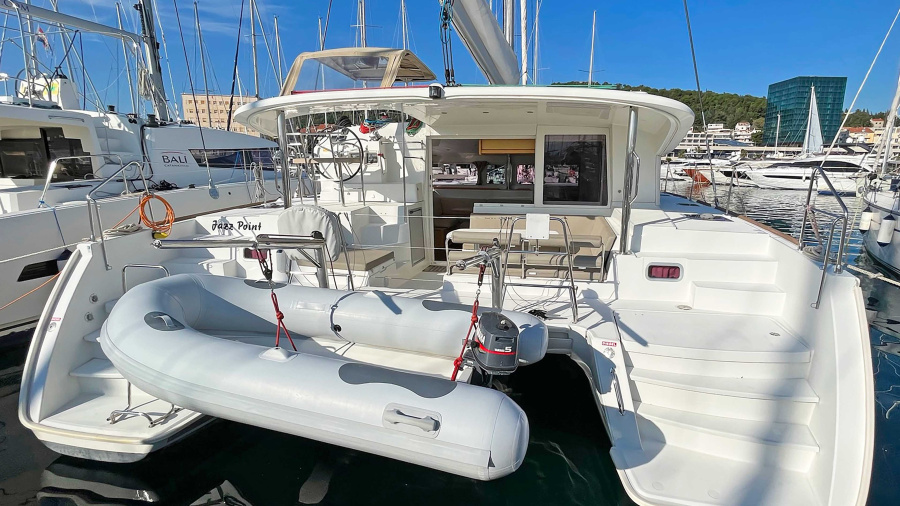 Photo #1 - Lagoon 400 - 4 + 2 cab. (Jazz Point) in ACI Marina - 32630