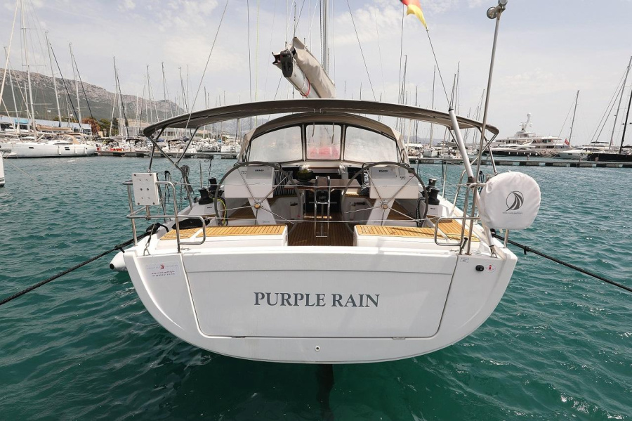 Photo #1 - Hanse 455 (Purple Rain) en Marina Mandalina - 32814