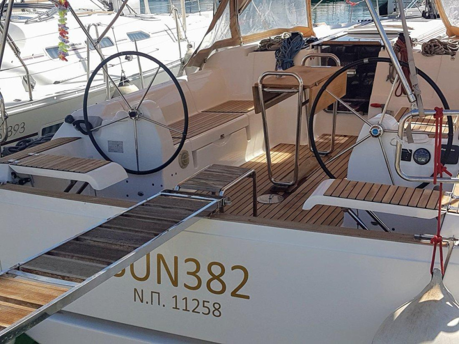 Photo #1 - Dufour 382 GL (Sun 382) in Alimos marina - 32899