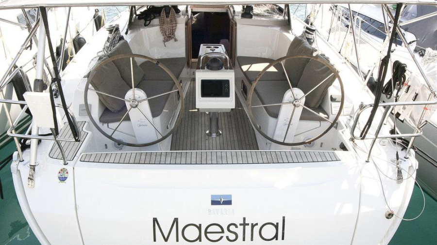 Photo #1 - Bavaria Cruiser 41 - 3 cab. (Maestral) in Marina Frapa - 32935