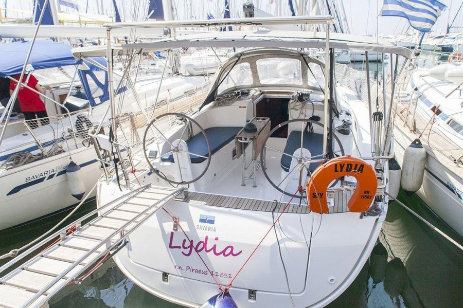 Photo #1 - Bavaria Cruiser 37 - 3 cab. (Lydia) en Marina - 32940