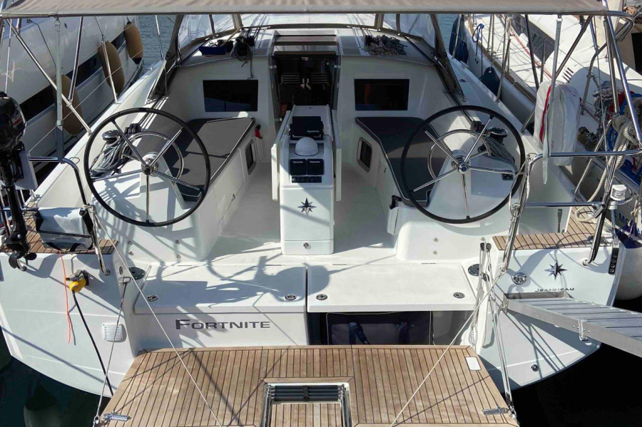 Photo #1 - Sun Odyssey 410 - 3 cab. (Fortnite) in Castellammare, Marina di Stabia - 33073