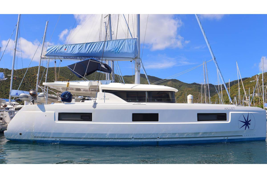 Photo #1 - Lagoon 46 - 4 + 2 cab. (Kallisti) en Resort & Marina - 33300