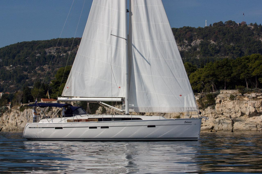 Photo #1 - Bavaria Cruiser 46 - 4 cab. (Solarić) in ACI Marina - 33486