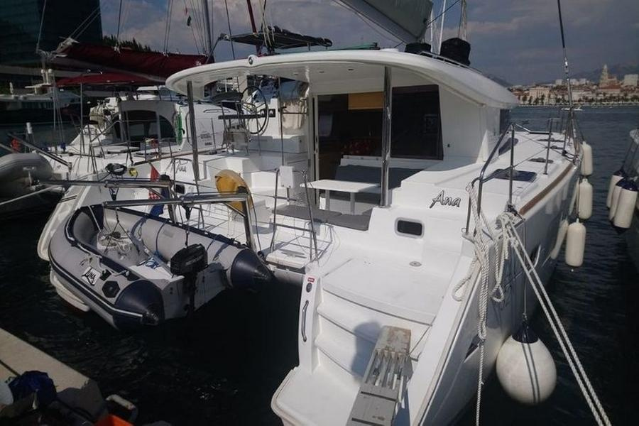Photo #1 - Lagoon 400 S2 - 4 + 2 cab. (Ana) en Marina - 33558