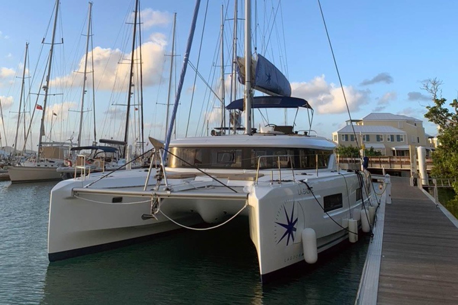 Photo #1 - Lagoon 46 - 4 cab. (La Badine) in Resort & Marina - 33708