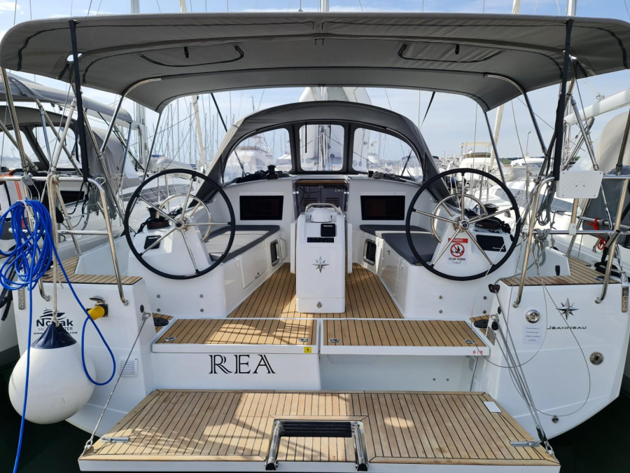 Photo #1 - Sun Odyssey 410 - 3 cab. (Rea) in Marina Kornati - 33846