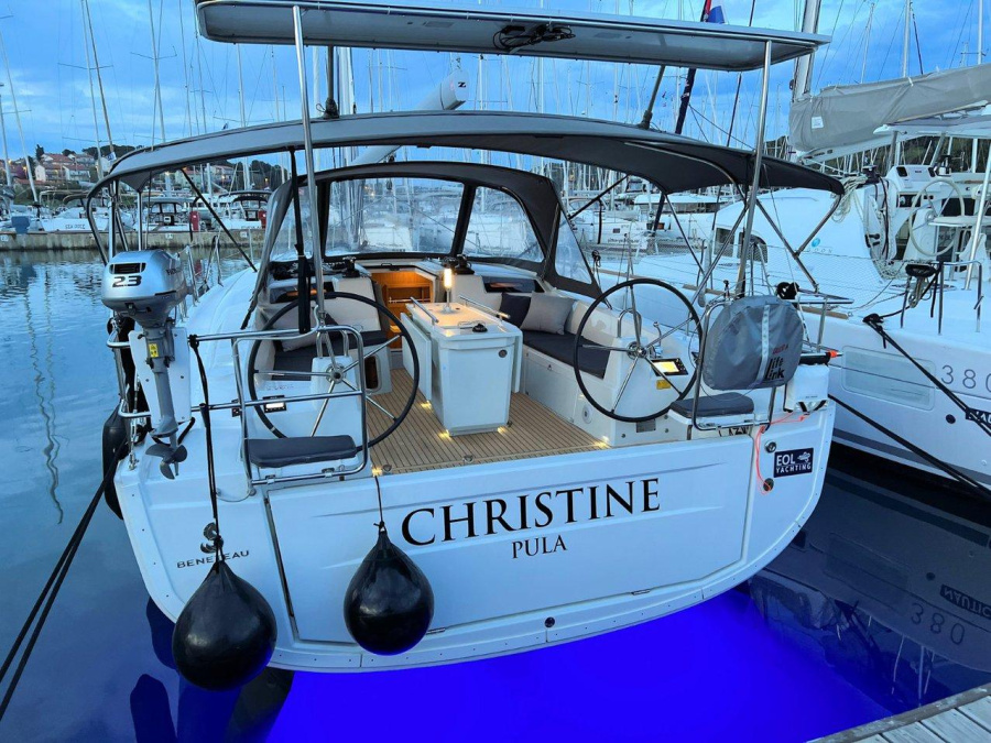 Photo #1 - Oceanis 40.1 - 3 cab. (Christine) in Marina Tehnomont Veruda - 33854