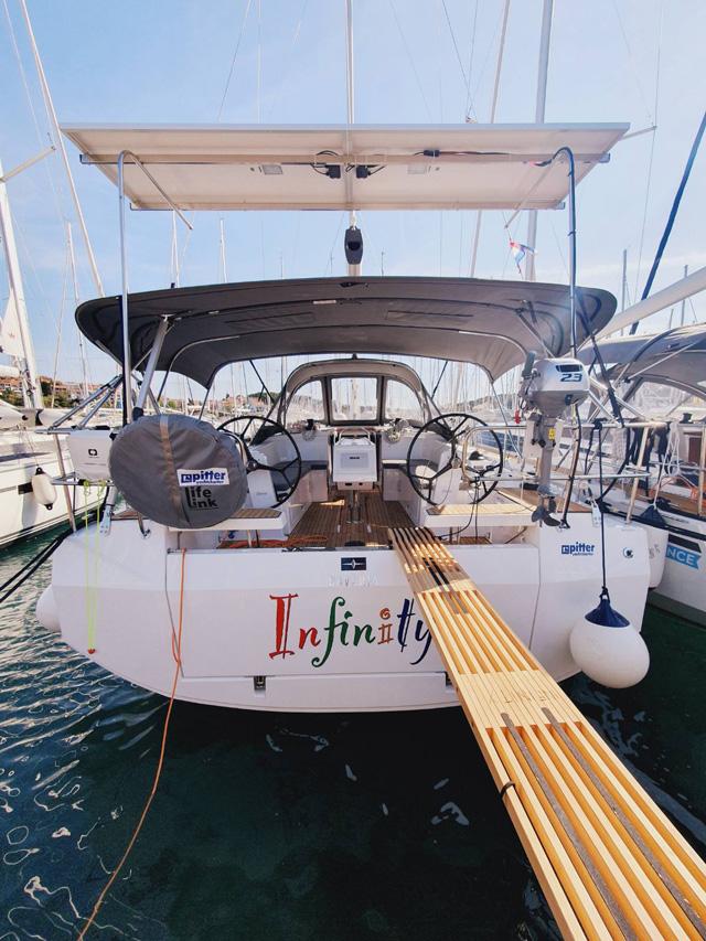 Photo #1 - Bavaria C38 (Infinity) en Marina Tehnomont Veruda - 33861