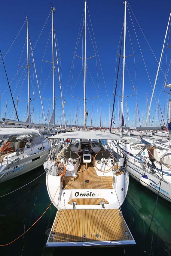 Photo #1 - Bavaria Cruiser 37 - 3 cab. (Oracle) in Marina Hramina - 33890