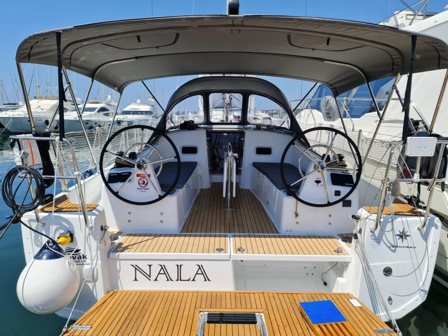 Photo #1 - Sun Odyssey 380 (Nala) in Marina Kornati - 33910