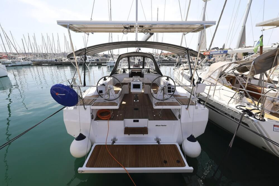 Photo #1 - Bavaria C38 (Blue Note) en Marina Kornati - 33911