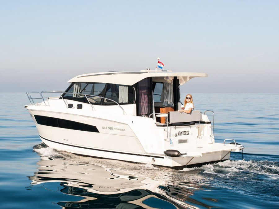 Photo #1 - Balt 918 Titanium (Wanderer) en Marina (ex. Tankerkomerc) - 34016
