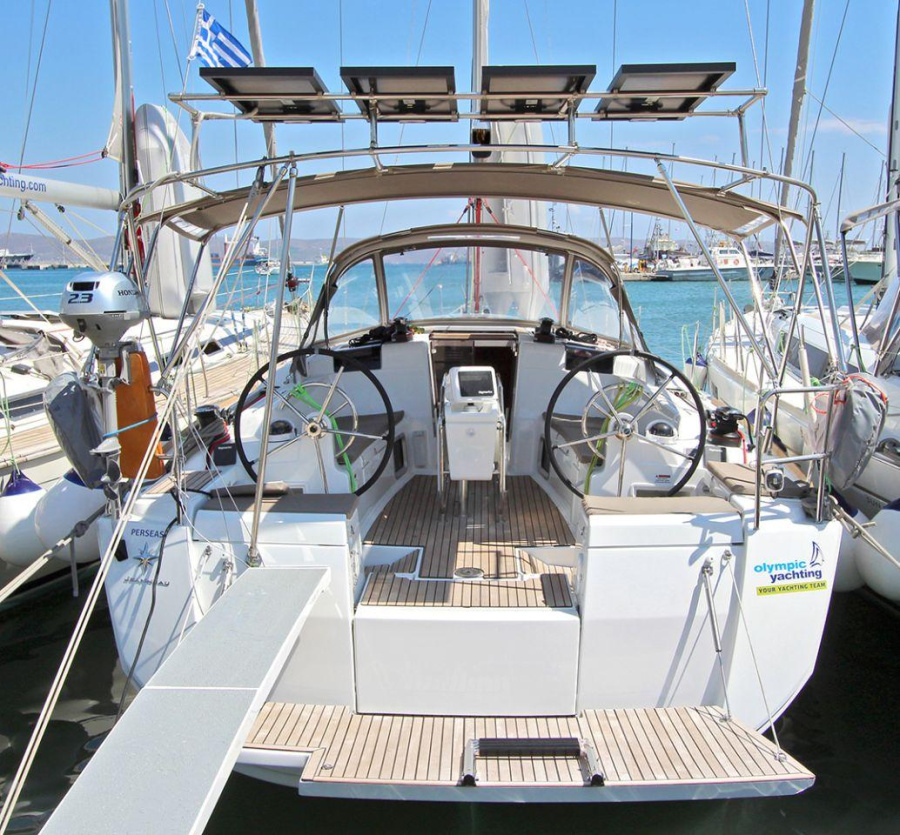 Photo #1 - Sun Odyssey 419 - 3 cab. (Perseas) in main port - 34030