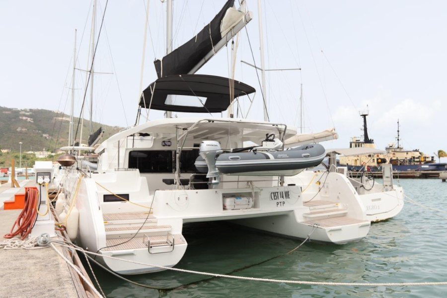 Photo #1 - Lagoon 46 - 4 + 2 cab. (C’est La Vie) en BVI, Tortola, Ritter House Marina - 34052