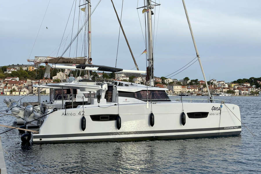 Photo #1 - Fountaine Pajot Astrea 42 (Arisa) in Marina Frapa - 34211