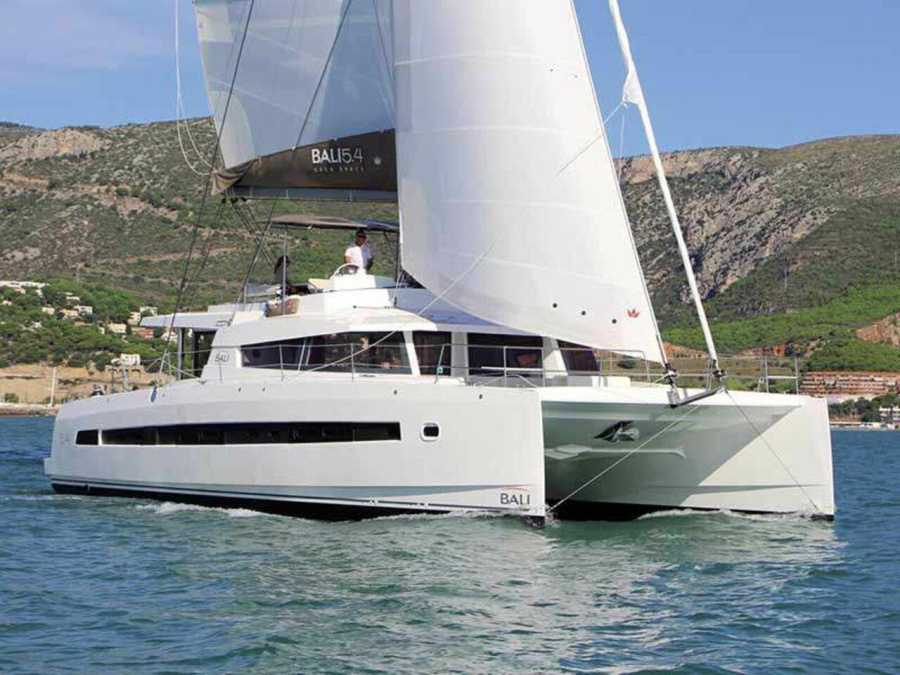 Photo #1 - Bali 5.4 - 5 + 2 cab (Elena) in Marina d'Arechi - 34216